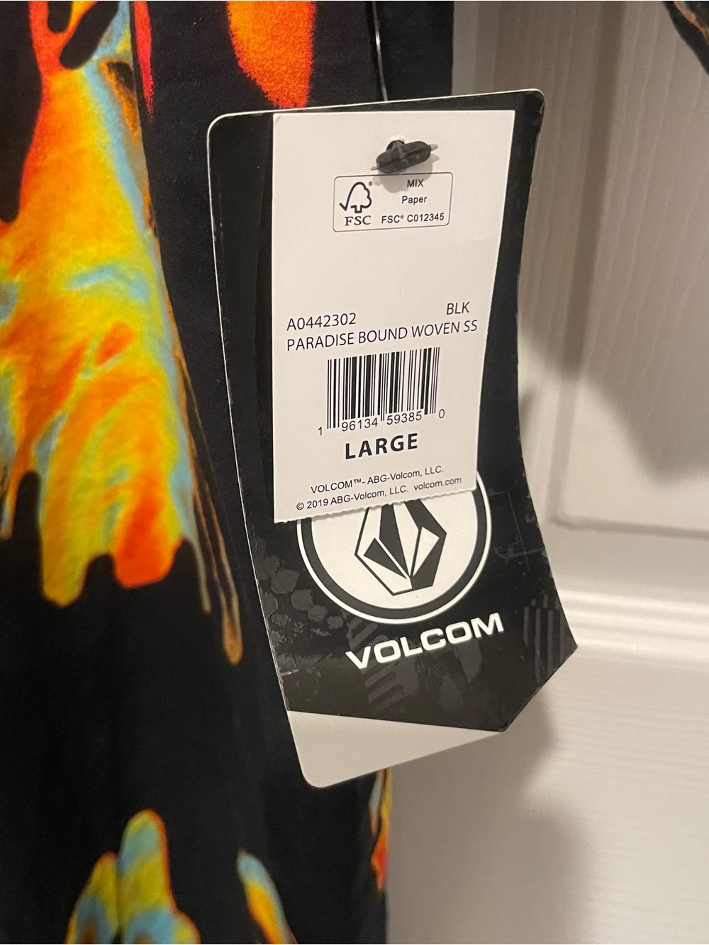 Volcom - VHTF Paradise Bound print - Short Sleeve Button Down Shirt - Size Large - Picture 2 of 9